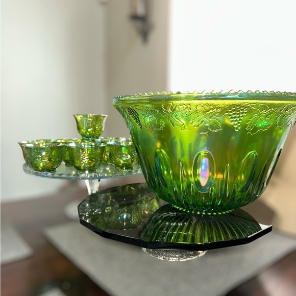 Princess House Other - Wicked Green Glass Punch Bowl 13 piece Set